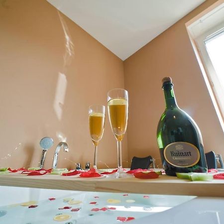 Buranoroom Jacuzzi Haut De Gamme Parkingfree Miluza Zewnętrze zdjęcie